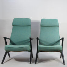 Bengt Ruda for Nordiska Kompaniet NK. Easy chairs "Domstolsfåtöljen". Ett par fåtöljer Wigerdals