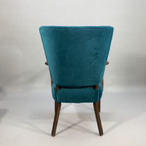 1950's easy chair in teak and velvet cover. Fåtöjl i sammet.