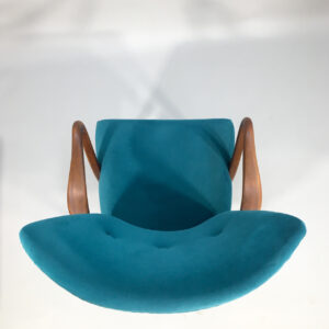 1950's easy chair in teak and velvet cover. Fåtölj i teak and sammet Wigerdals