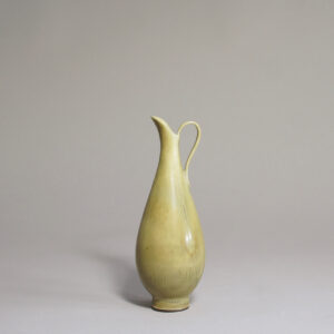 Jug in stoneware by Berndt Friberg for Gustavsber, Sweden. Kanna i stengods