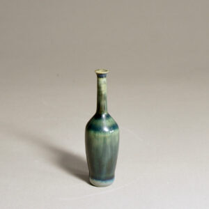 Vase in stoneware by John Andersson Sweden. Vas i stengods Wigerdals