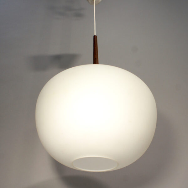 1930's ceiling lamp in brass and glass. Taklampa 60-tal i glas Wigerdals