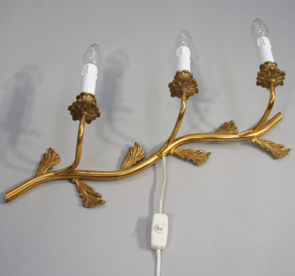1950's wall lamp in brass. Vägglampa i mässing Wigerdals