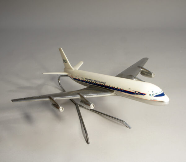Aircraft model SAS DC-8 by A/S Fermo, Danmark. Flygplansmodell Wigerdals