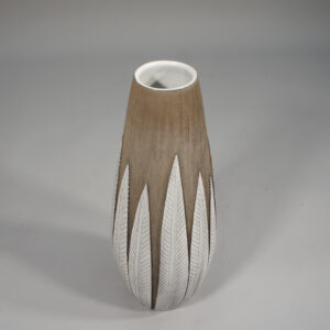 Anna-Lisa Thomson for Upsala-Ekeby, Sweden. "Paprika" Floor vase in stoneware. Golvvas Wigerdals