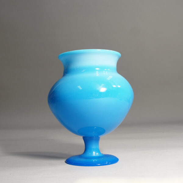 Erik Höglund Bowl on foot in blue glass skål på fot blått glas Wigerdals