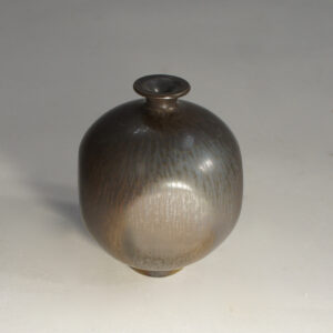 Berndt Friberg for Gustavsberg, Sweden. Squerish vase in black and brown stoneware. Vas i stengods wigerdal.