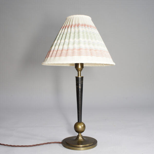 1970's table lamp in glass and metal. bordslampa i mässing art deco wigerdal