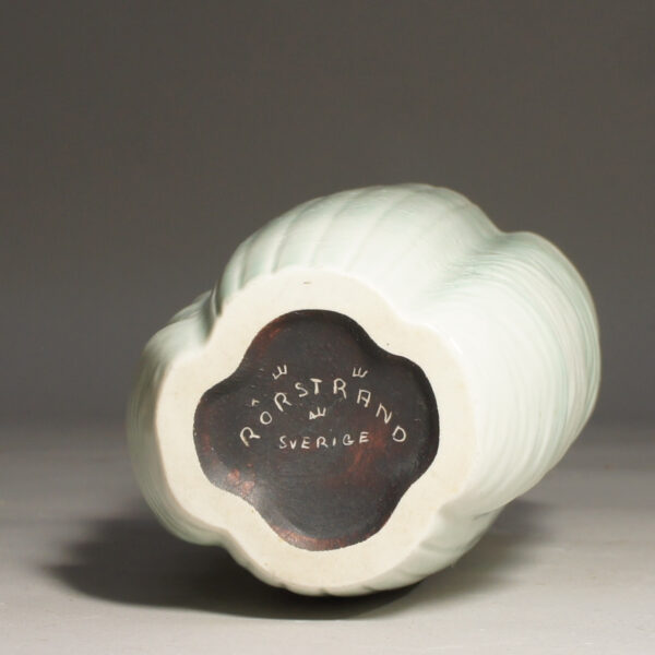 Gunnar Nylund for Rörstrand. 1940-50's ceramic vase.
