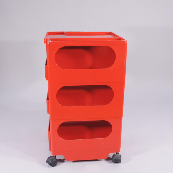 Joe Columbo, Italy. 1960's storage trolley in plastic. Förvaringshurts i plast på hjul wigerdal.com