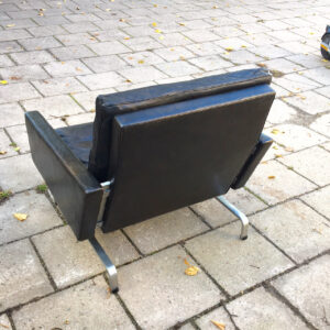 Christansen,Denmark. Pk31- Easy chair in black leather and legs in steel. Wigerdal.com