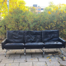 PPoul Kjaerholm for E Kold Christansen,Denmark. Pk31-3 3 sit sofa in black leather and legs in steel. Wigerdal.com