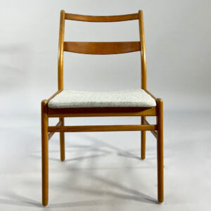 "Minett". Yngve Ekström for Hugo Troeds. 4 1960's dining chairs in teak and oak