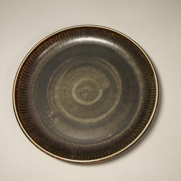 Dish in stoneware by Carl-Harry Stålhane for Rörstrand.