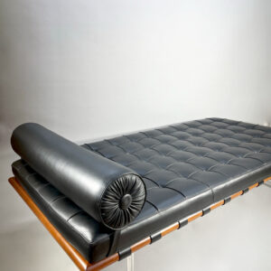 Mies van der Rohe by Knoll. "Barcelona" Daybed in black leather and teak.