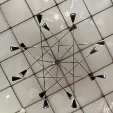 Luci Srl, Parma, Italien, "Intrigo Sputnik". Ceiling lamp with 16 lights.