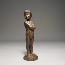 Girl sculpture in bronze by Arne Durban, Norway.
