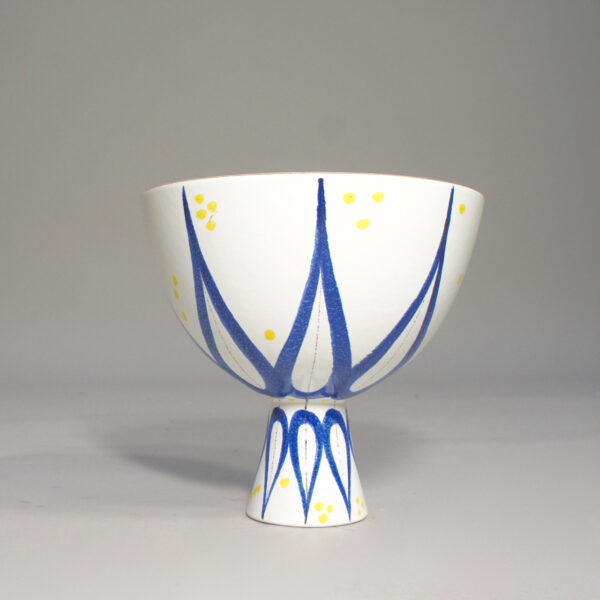 Stig Lindberg for Gustavsberg, Sweden. A bowl on foot in faience.