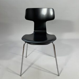 Arne Jacobsen for Fritz Hansen, Denmark. Five black stacking chairs 3103.