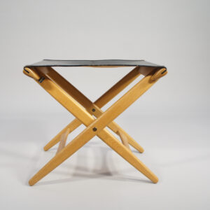 Uno & Östen Kristiansson for Luxus, Sweden. 1960's stool in oak with seat in leather.