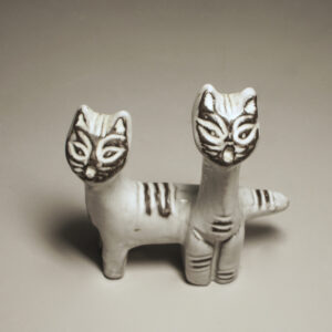 Cats in stoneware by Cats in stoneware by Ester Wallin for Upsala Ekeby 1950's