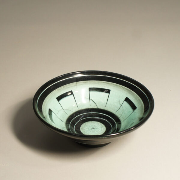 Ilse Claesson for Rörstrand. 1930's art deco bowl in ceramics.