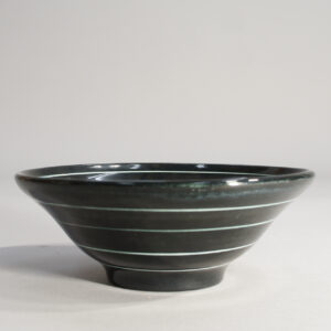 Ilse Claesson for Rörstrand. 1930's art deco bowl in ceramics.