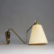 1950's wall lamp in brass.