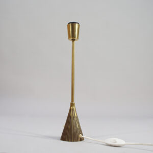 1950's desk lamp in brass by Sonja Katzin for ASEA, Sweden.