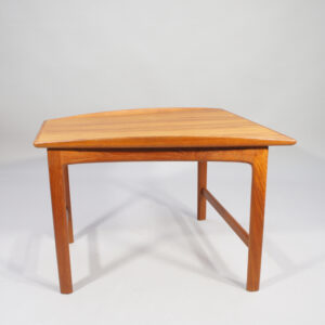 1950's coffee-/side table in teak by Folke Olsson for Tingströms Möbler, Sweden. "Frisco.