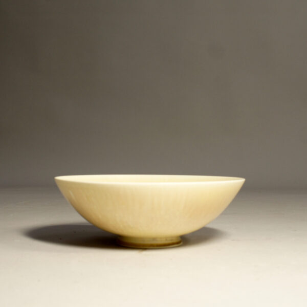 Bowl in stoneware with harefur glaze by Sven Wejsfelt, Gustavsberg.