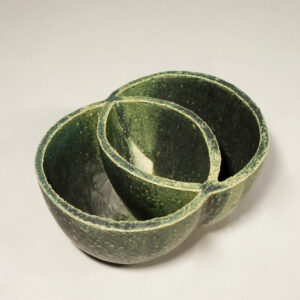 Bowl in chamotte ceramic by Pia Hellberg, Sweden.