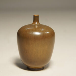 Berndt Friberg for Gustavsberg, Sweden. Vase in stoneware with hare's fur glaze