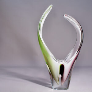 "Coquille". Glass scultpture by Poul Kedelv for Flygtfors Sweden.