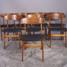 Danish dining chairs in teak and beech. Danska matstolar i teak