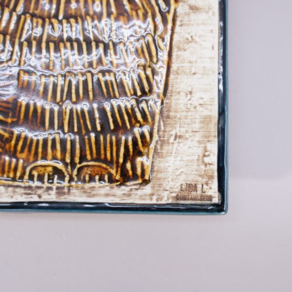 Lisa Larson for Gustavsberg, Sweden. Ceramic plaquet Cat 1961