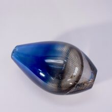 Sven Palmqvist för Offefors, Sweden. "Kraka". Signerad 1950 vas i glas.